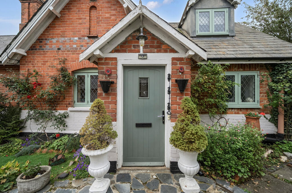 1357737-35-68d7c3...