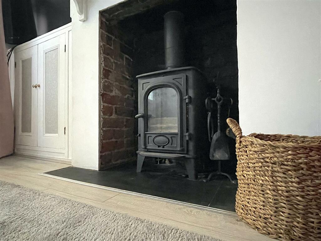 Living Room Fireplace (2).jpeg