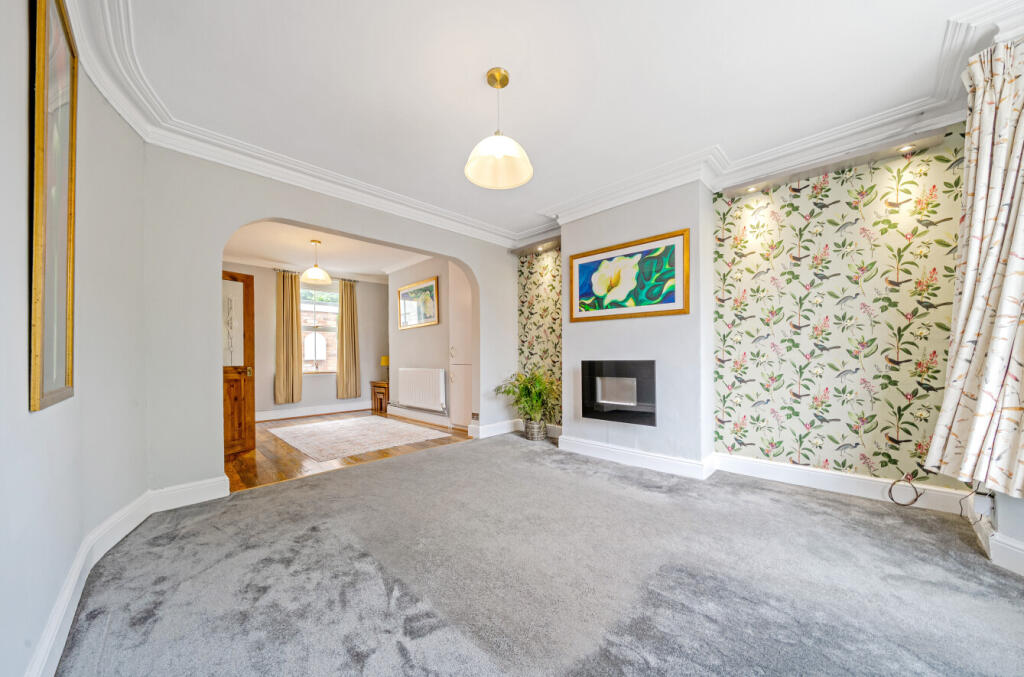 16-681ce650190c3-1286429-ARW-16