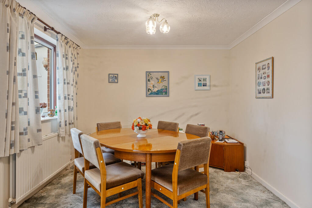 A09 - 2 The Paddo...