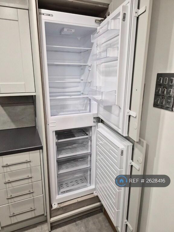 Kitchen Integrated Tall Fridge-Freezer