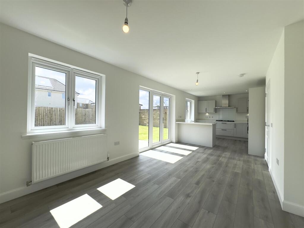 Kitchen/Family Dining Room