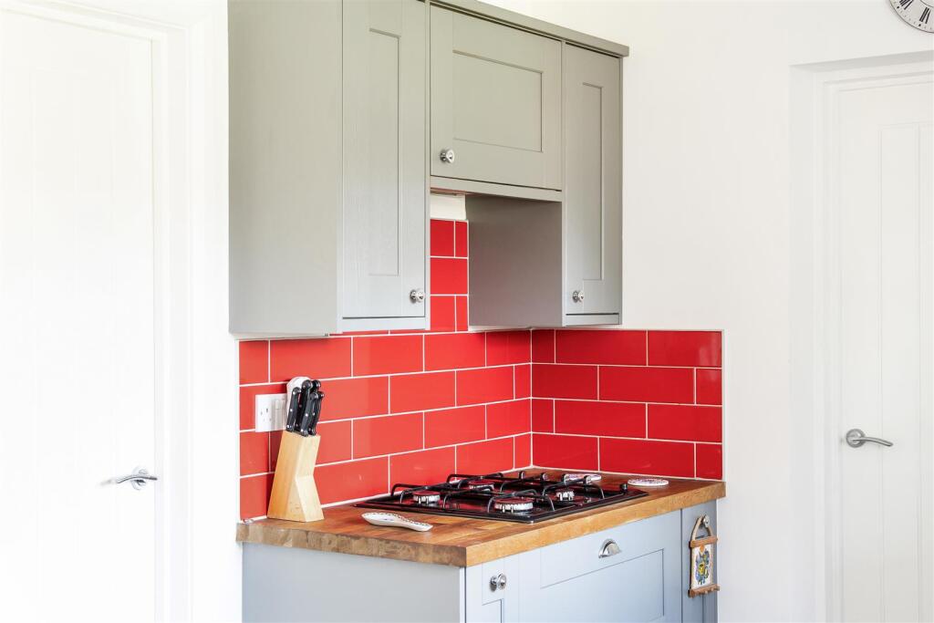 NORTH VIEW CRESCENT (1).jpg