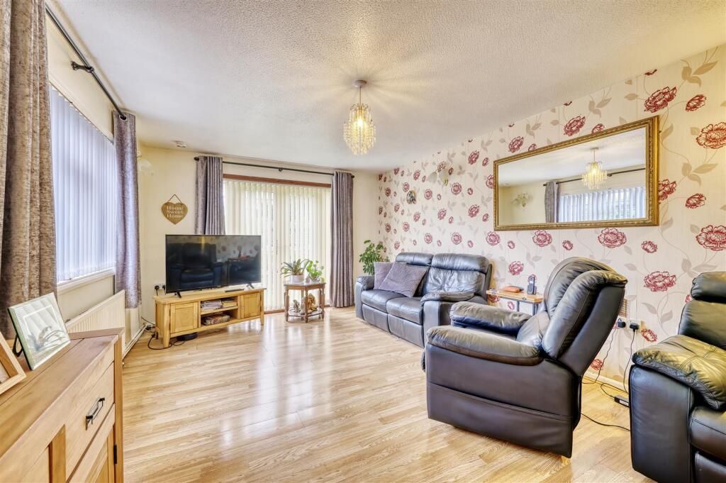 44 Russell Way Higham-10.jpg