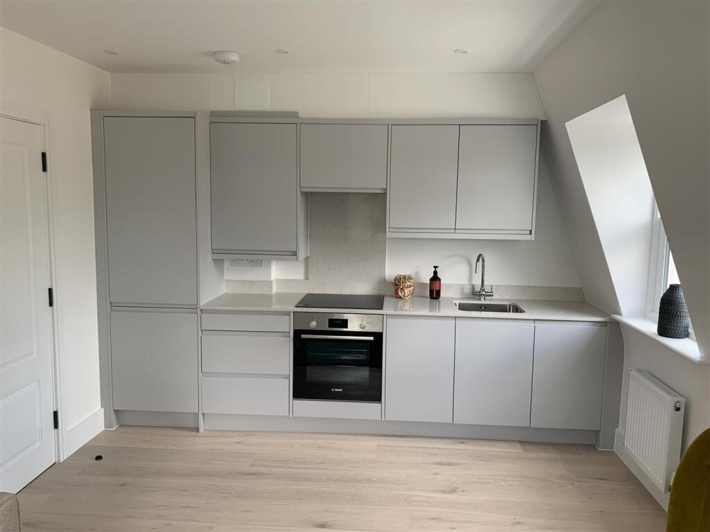 Flat 14 St Marks - Kitchen.jpg