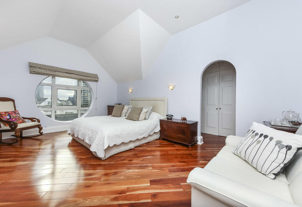 Main bedroom
