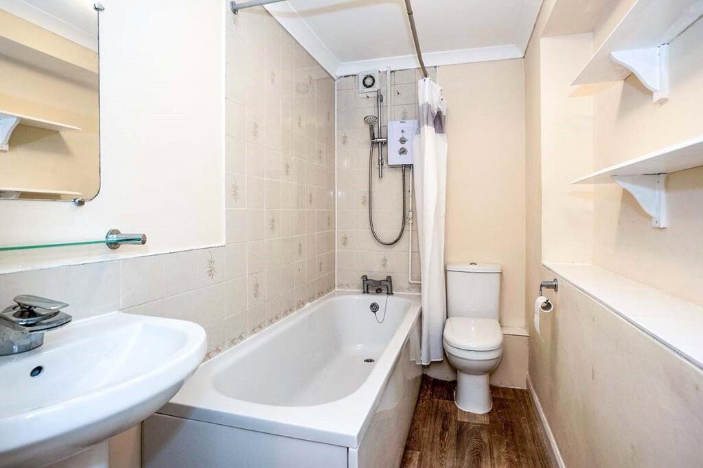 Crombie Close, Waterlooville, Hampshire, PO8