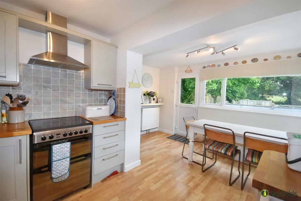 Kitchen Diner.jpg