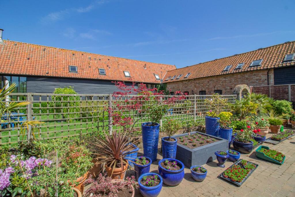 2 Clamp Farm Barns [Front garden area].jpg