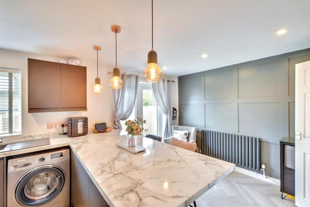 Kitchen_4.jpeg