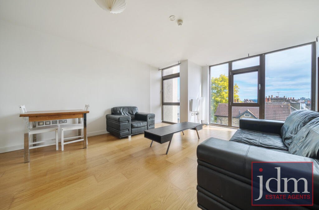 5c124464-6633-4ec...