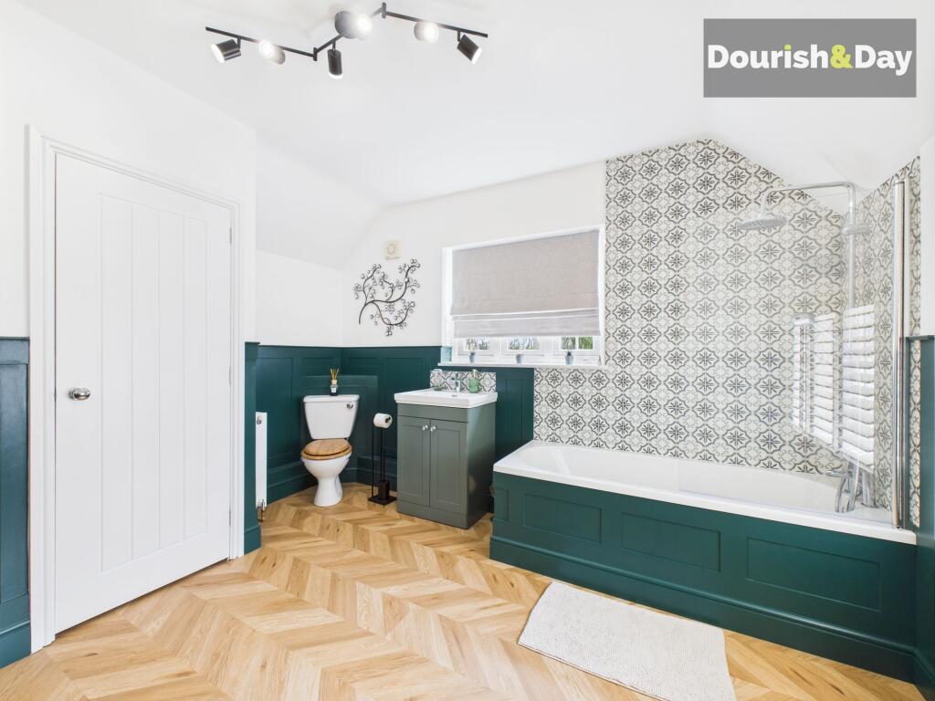 Jack &amp; Jill To Bedroom One