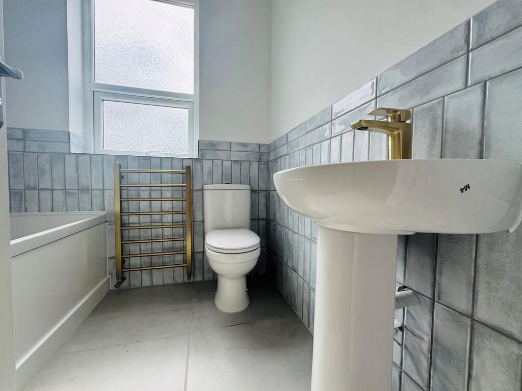 langmead bathroom