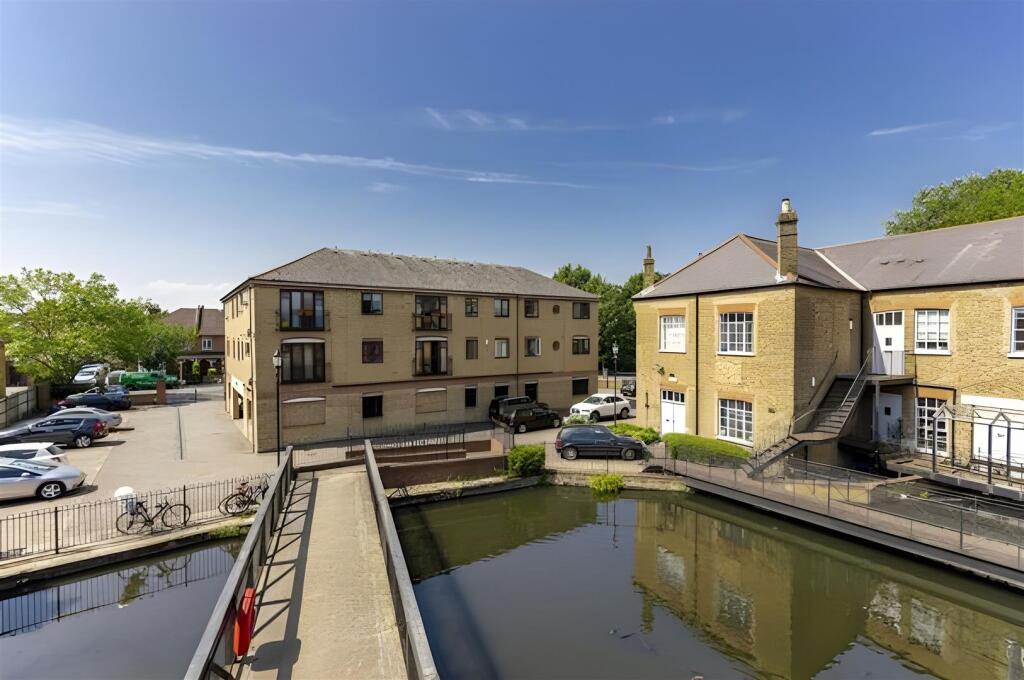 Riverside House Development