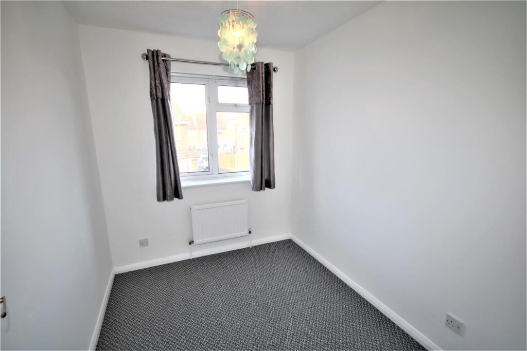 Bedroom 3a.JPG