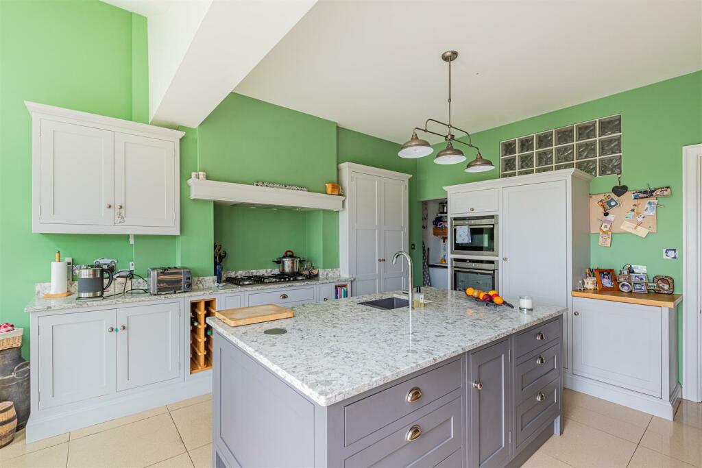 Dorchester Avenue 30-16.jpg