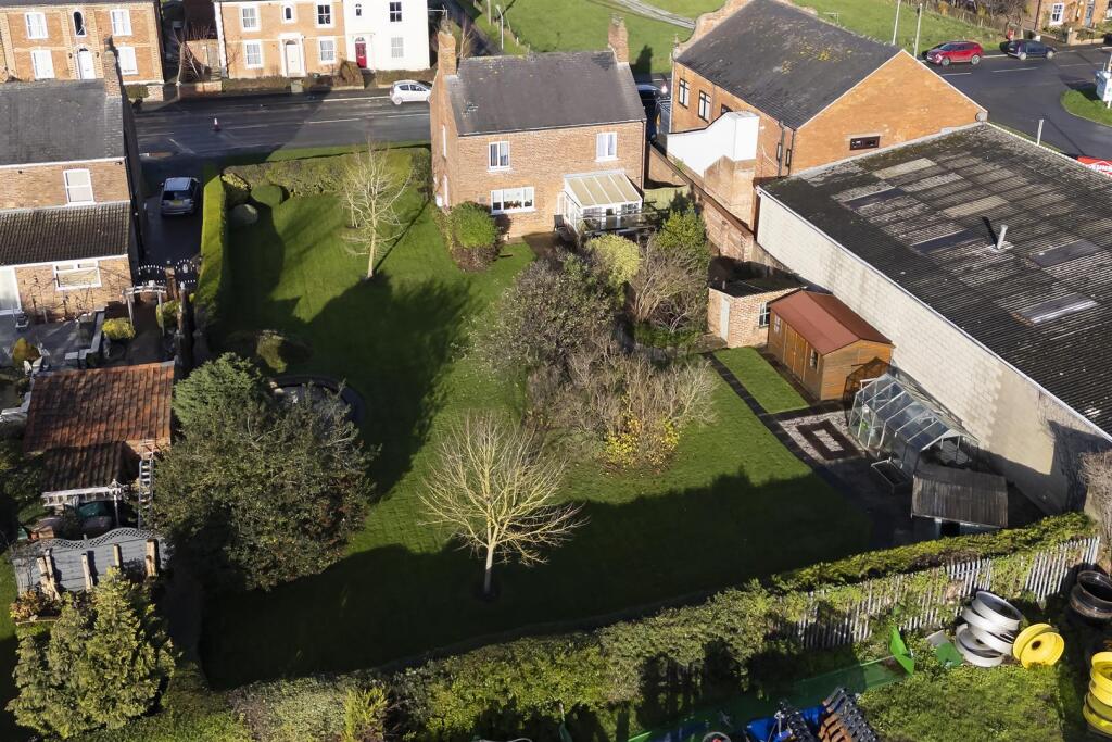 006 - 65 Holme Road.jpg