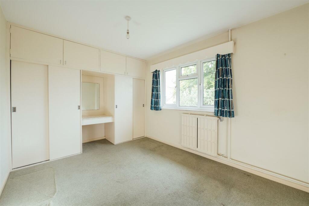 17 Benslow Rise, Hitchin-12.jpg