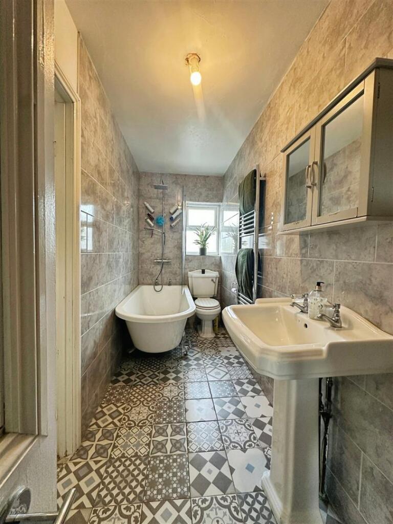 b72b96a7--459A-BEC6-8F1F80894E8A-61268-000013EEF12