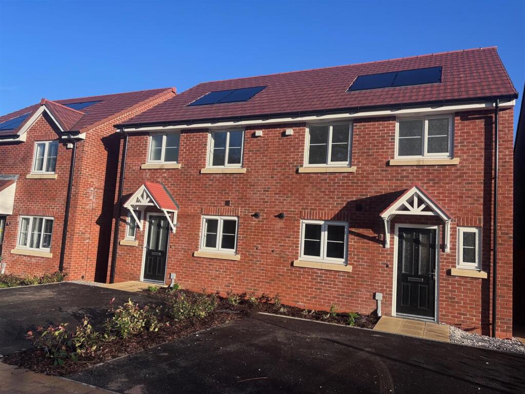 15 &amp; 17 Stapleford Chase.jpg