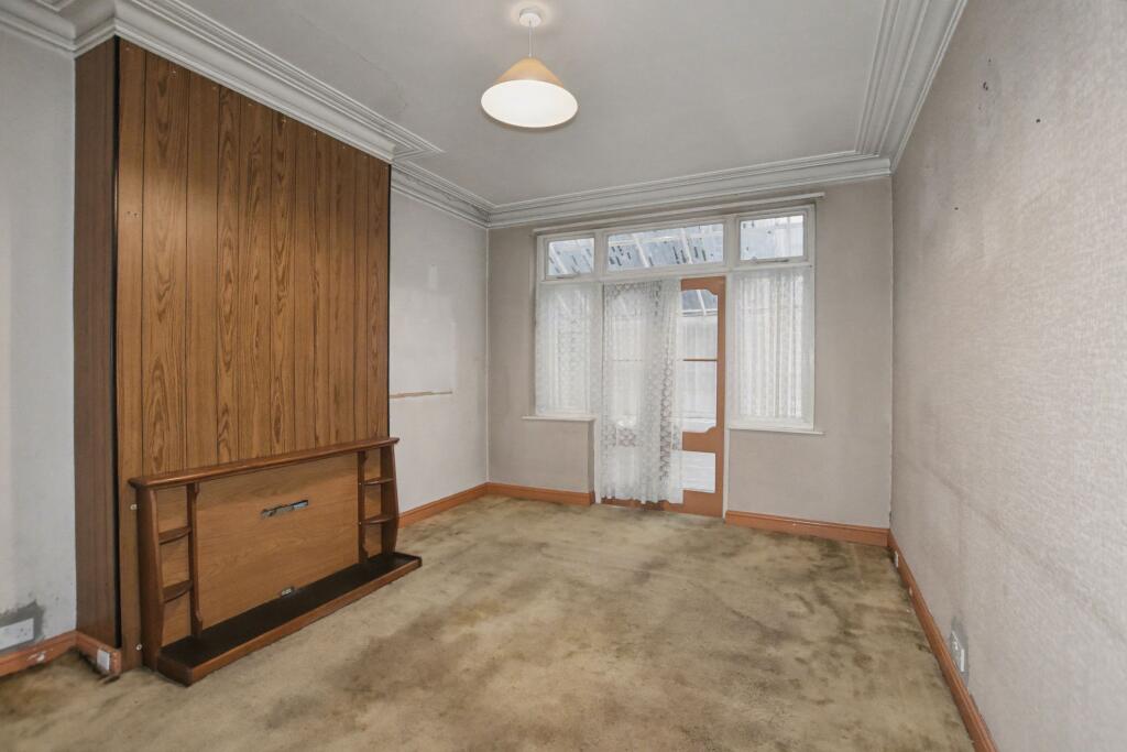 2 Dobell Road, Eltham, London SE9 1HE