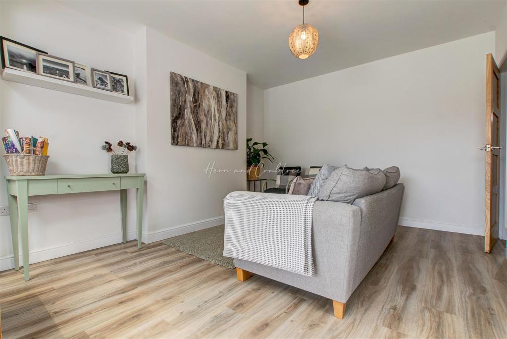 King George V_Hern_Crabtree_ (27).jpg