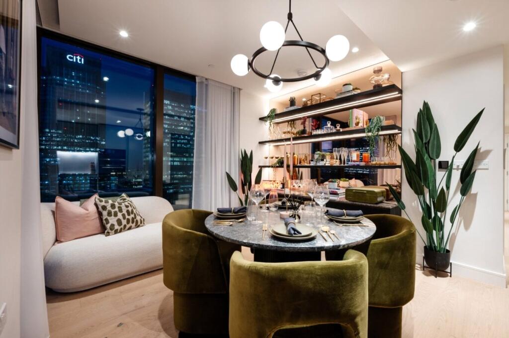 South Quay Plaza, Canary Wharf, E14