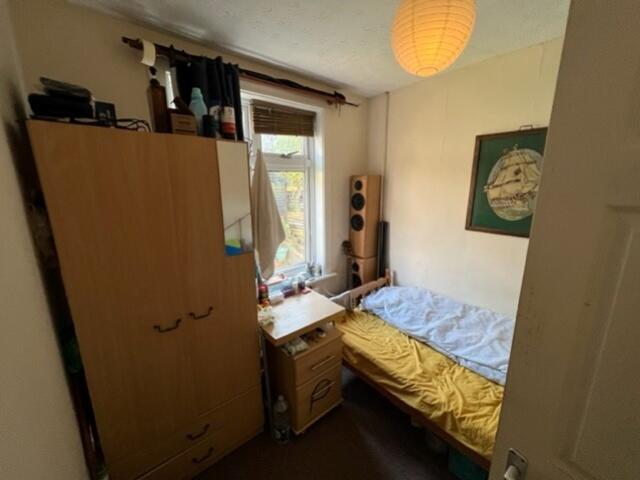32 Dudley Road Bedroom (2)