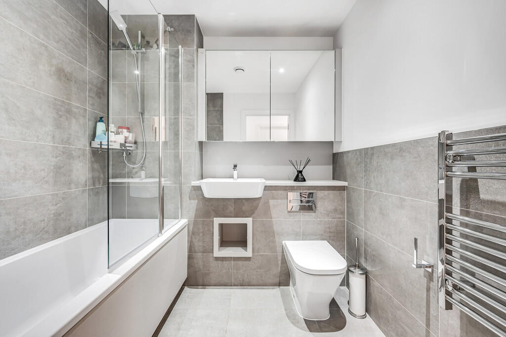 Bathroom 2
