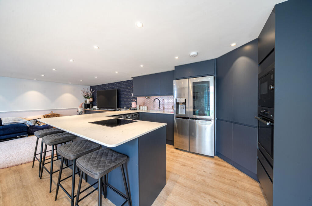 1298338-21-682f08...