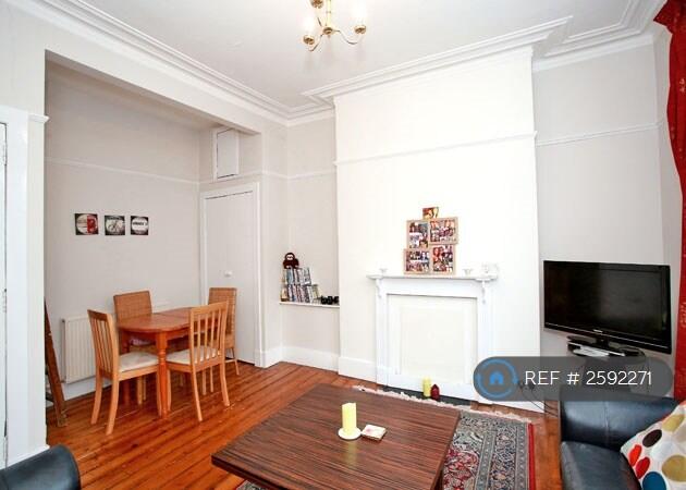 Lounge And Dining 2