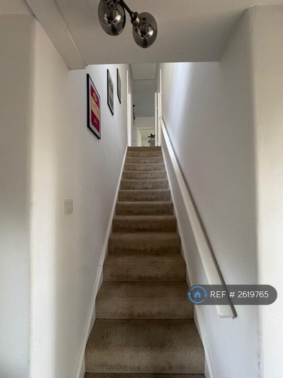 Entrance Hall Way 