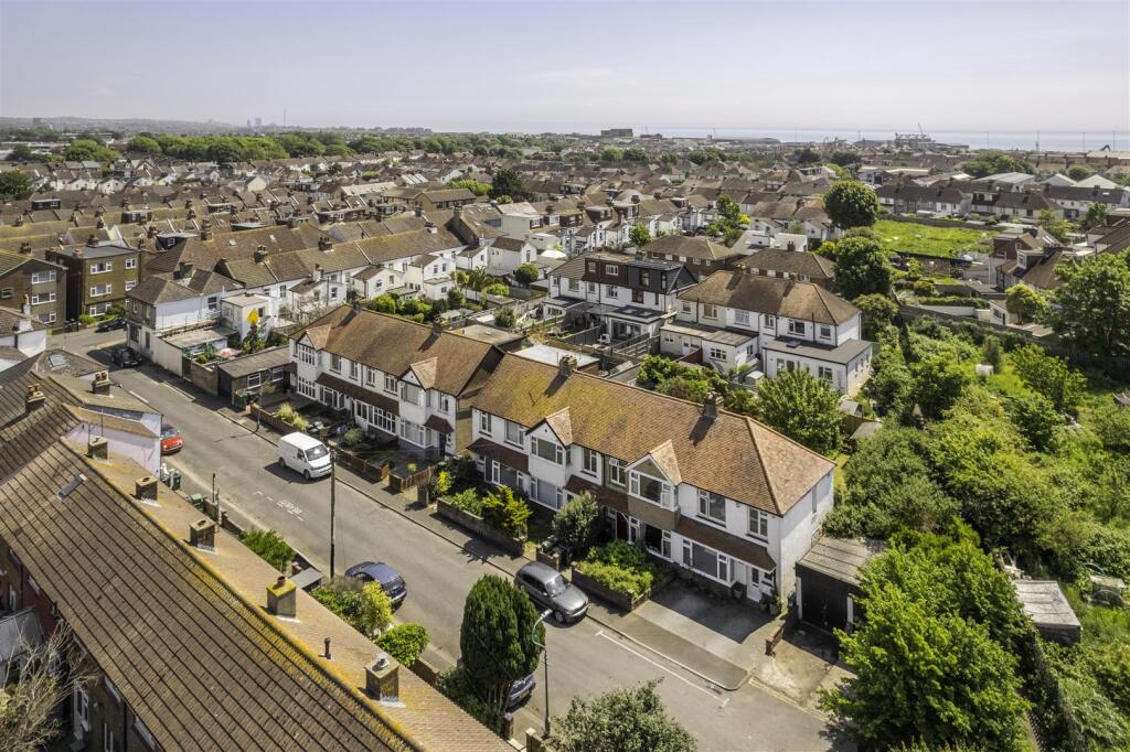 16 Stanley Road-1.jpg