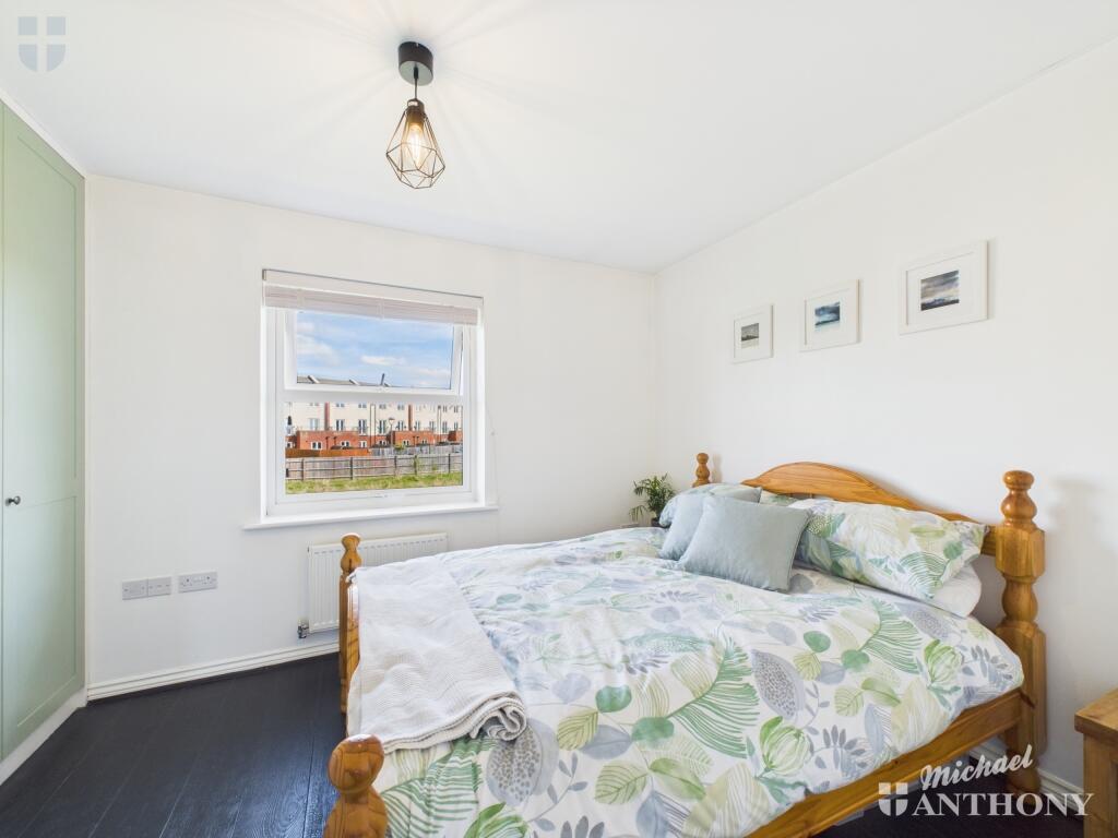 CAM03218G0-PR0587-STILL006