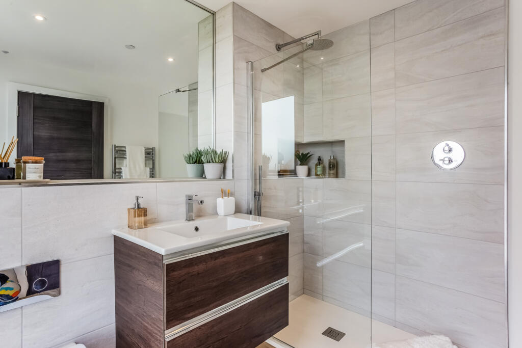 En-Suite Shower Room