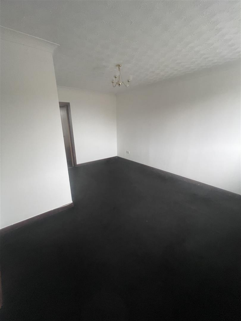 5 CaledoniaCrescent Lounge2.png