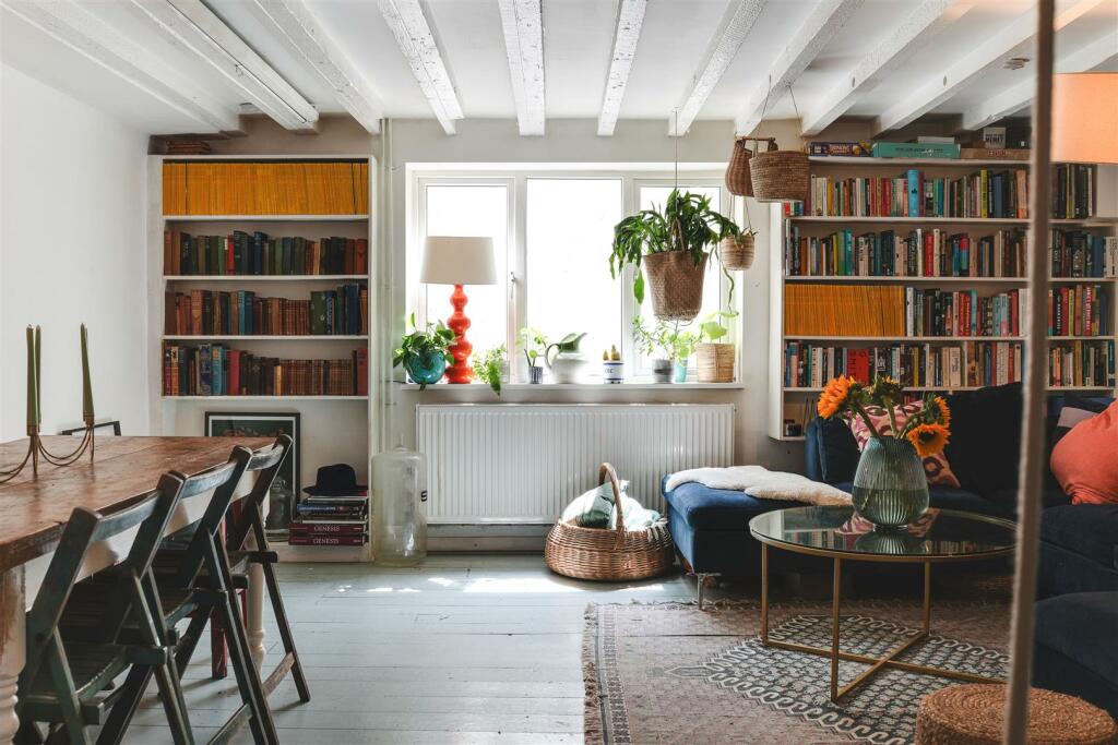 6a Median Road-9.jpg