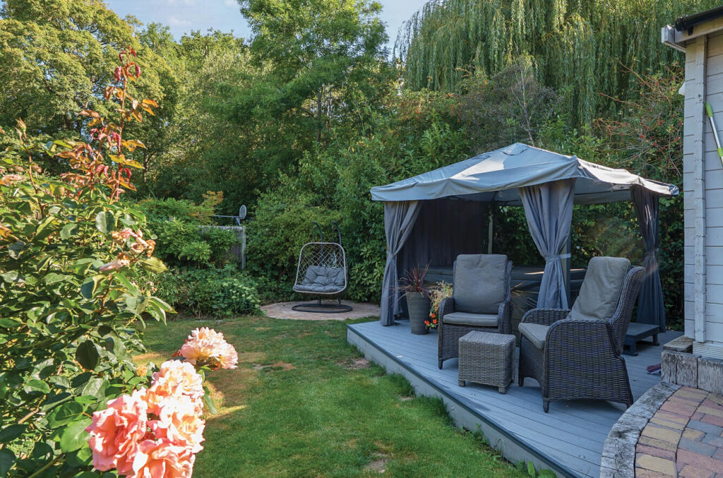 1340530-21-689f03...