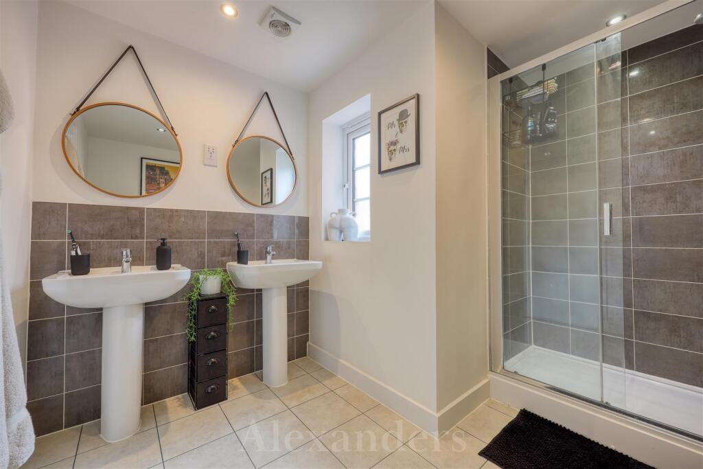 10 Meadow Hill Lane-23.jpg