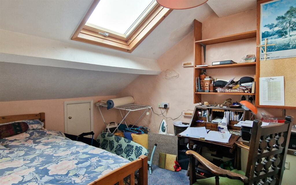 Bedroom 3.jpg