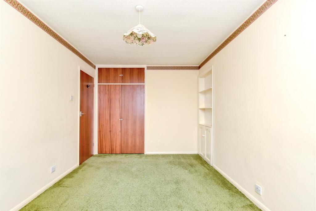 For Sale by Aspire Residential | Hurston Close