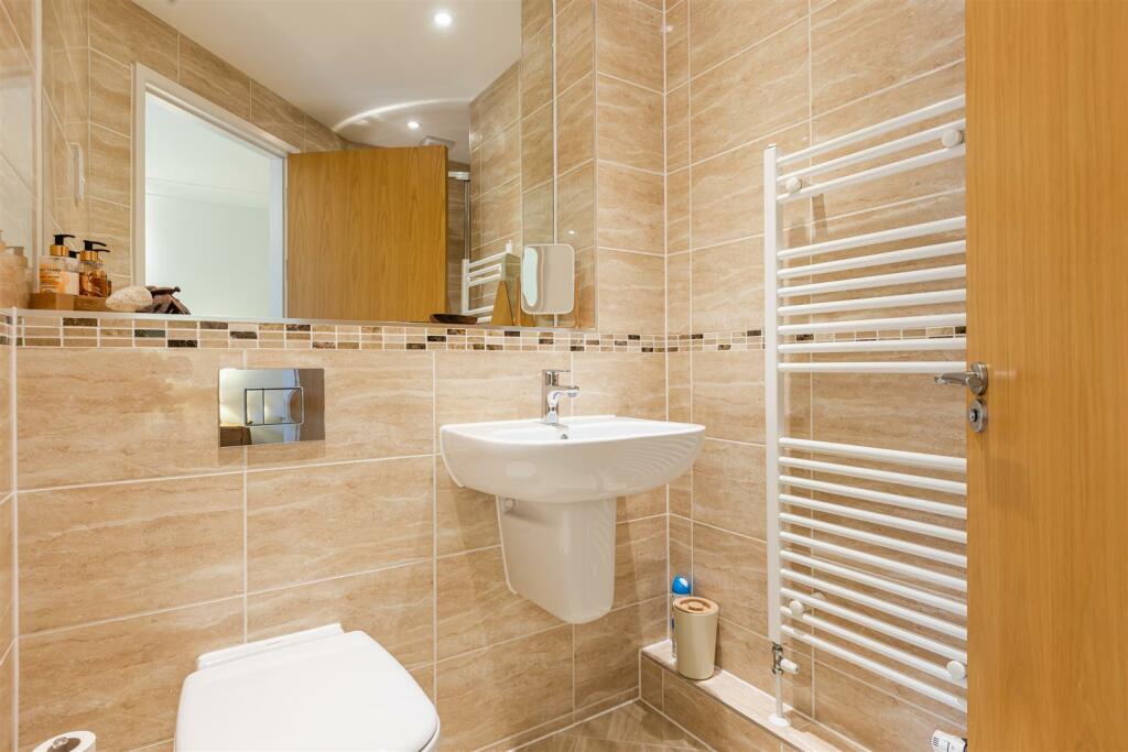A15 - Dartmouth, Flat 1 Westwater Court - 231220.j