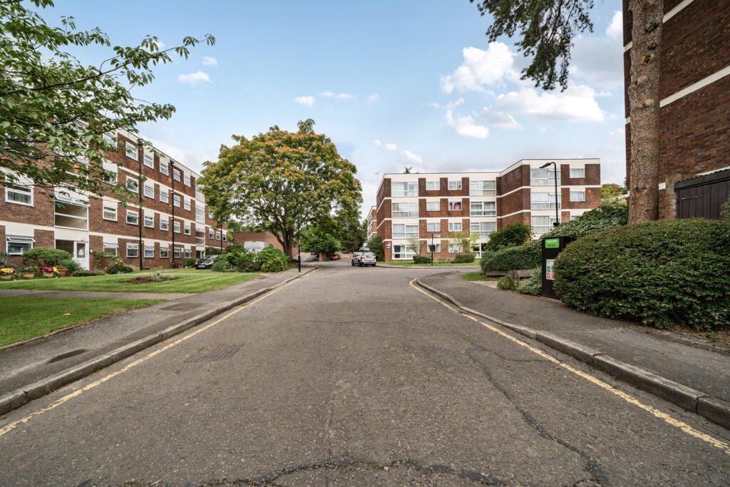 1329887-10-688c9b...