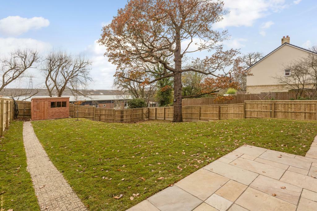 2 Farm Court 327826 (25).jpg