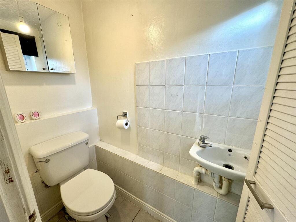 WC/CLOAKROOM