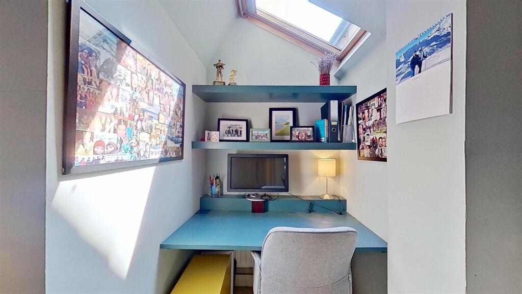 Steerforth-Street-Earlsfield-SW18-04292025_164901.