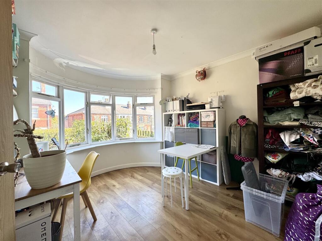 SITTING ROOM/DINING ROOM/HOME OFFICE