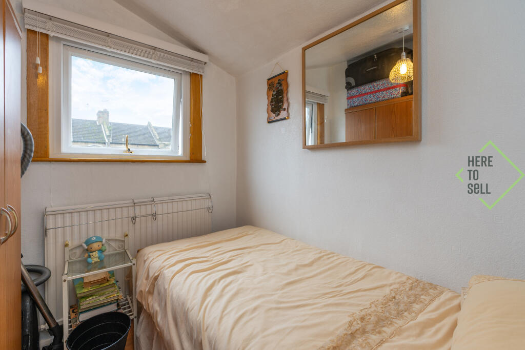 Cornwallis Grove N9-1