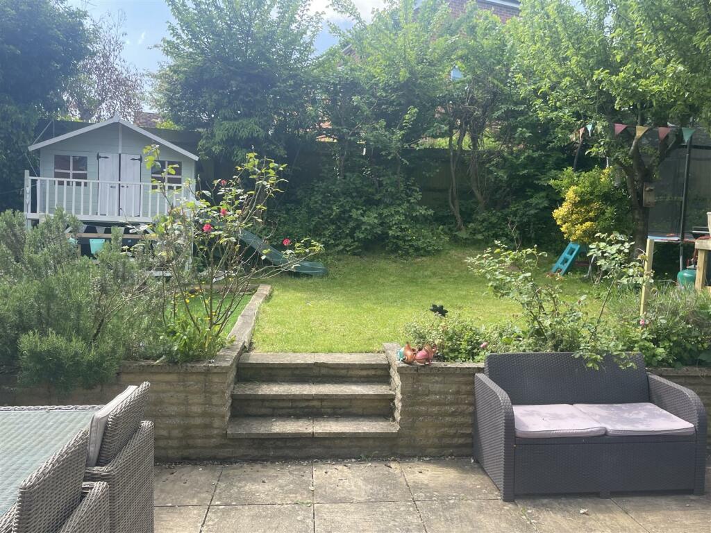 garden 2.jpg