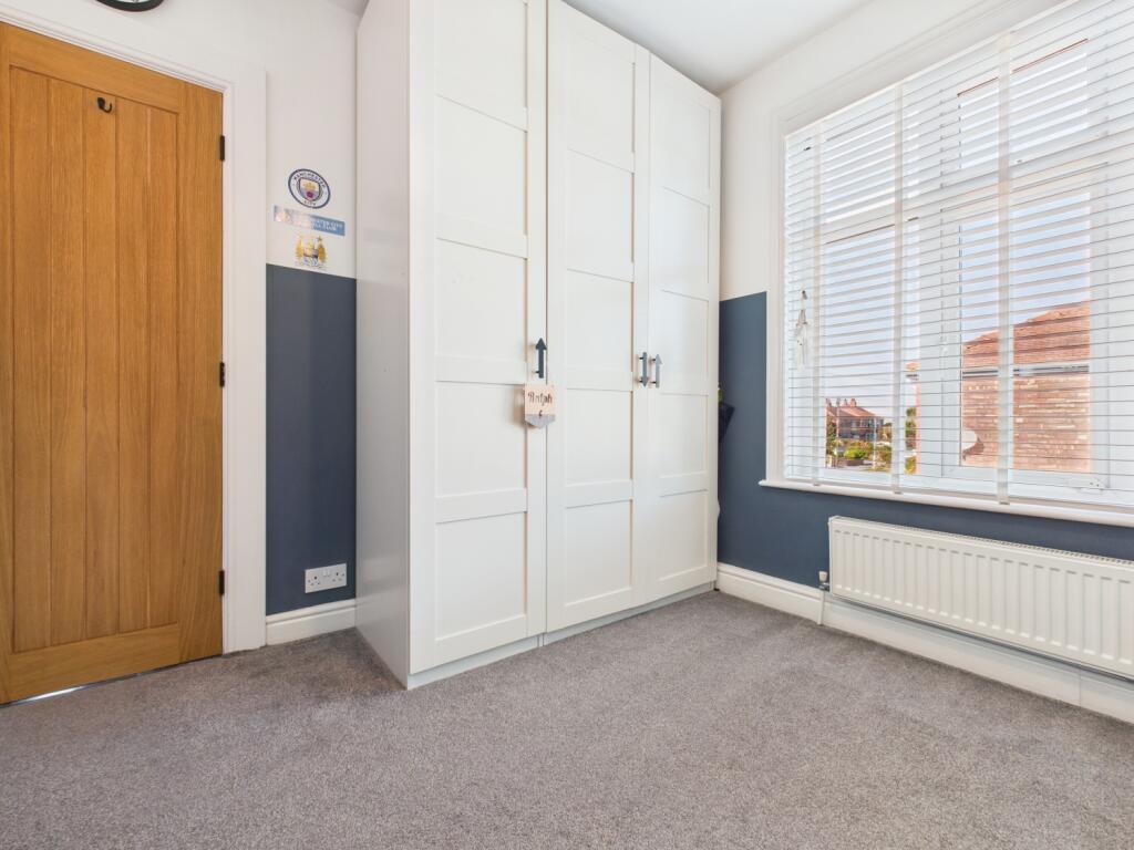 CAM03729G0-PR0148-STILL013